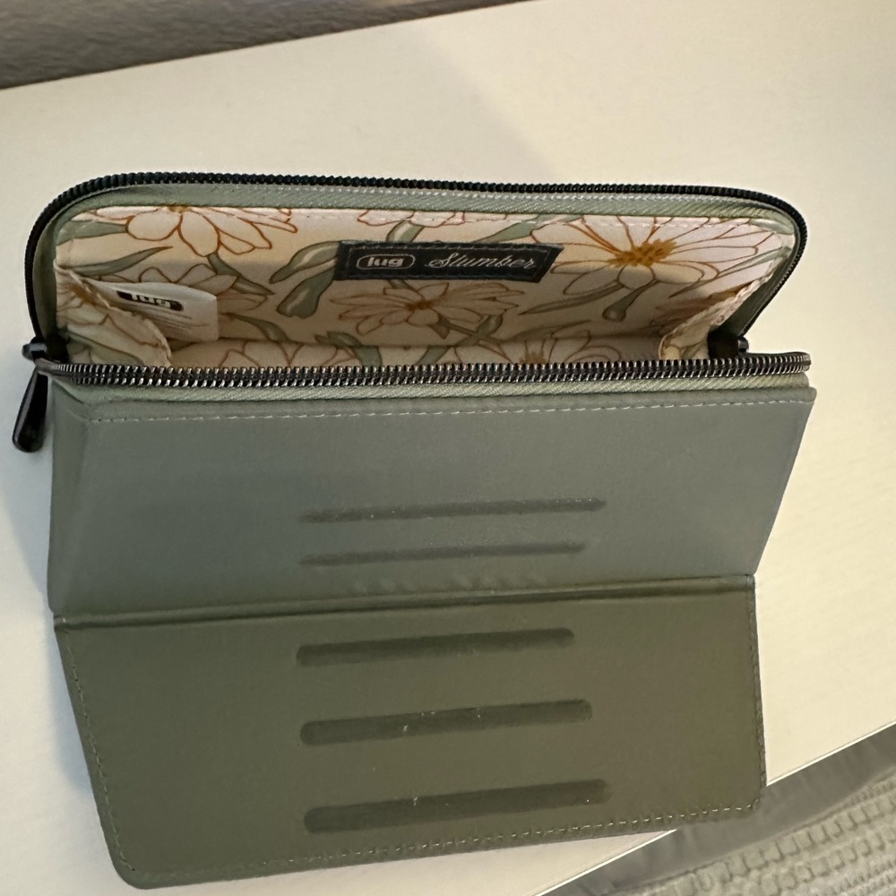 Lug Slumber - Picture 5 of 5